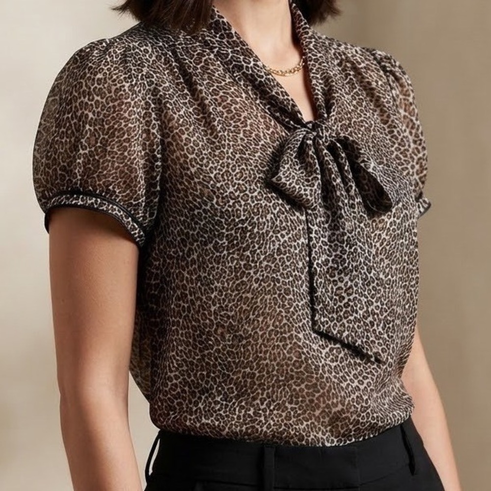 White House Black Market Leopard Print Tie Neck Blouse Short Puff Sleeve S